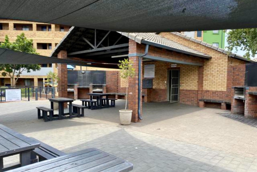 2 Bedroom Property for Sale in Montana Gauteng