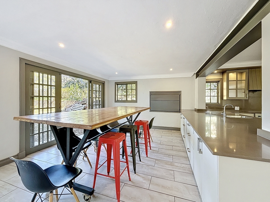 6 Bedroom Property for Sale in Silver Lakes Golf Estate Gauteng
