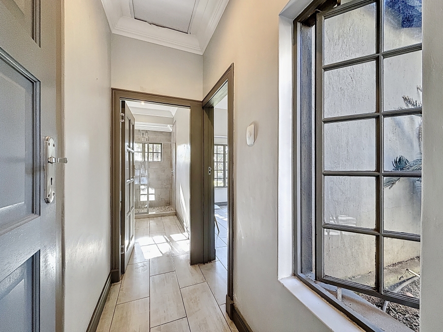 6 Bedroom Property for Sale in Silver Lakes Golf Estate Gauteng