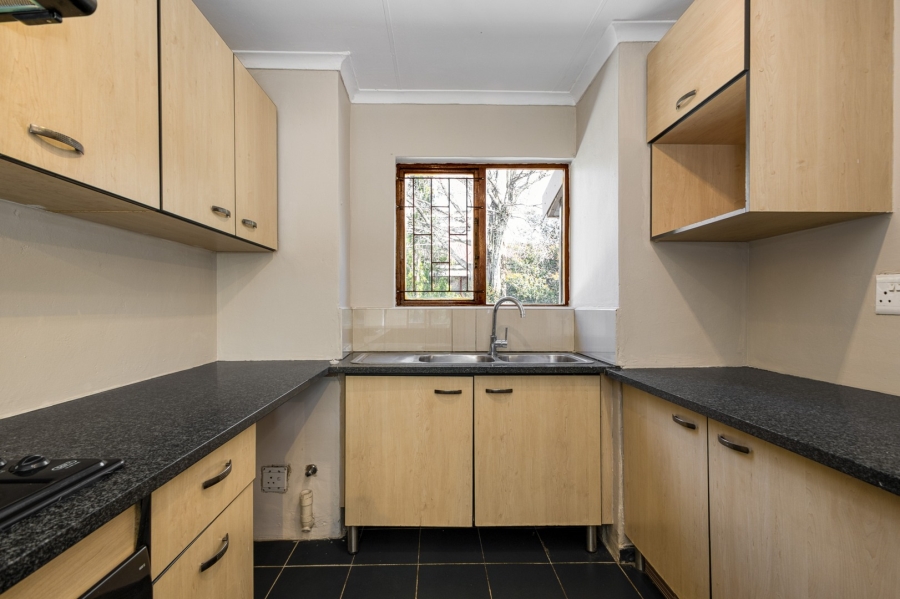 To Let 2 Bedroom Property for Rent in Sunninghill Gauteng