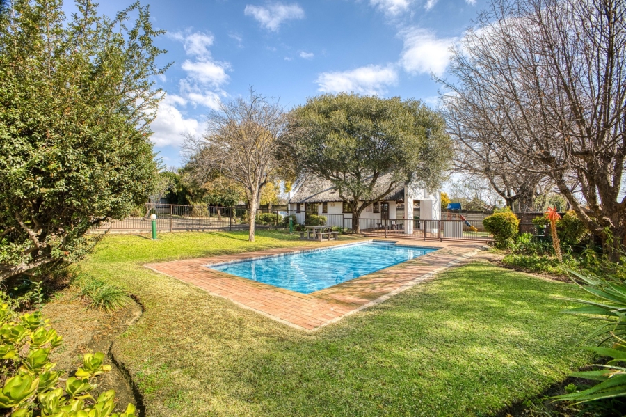 To Let 2 Bedroom Property for Rent in Sunninghill Gauteng