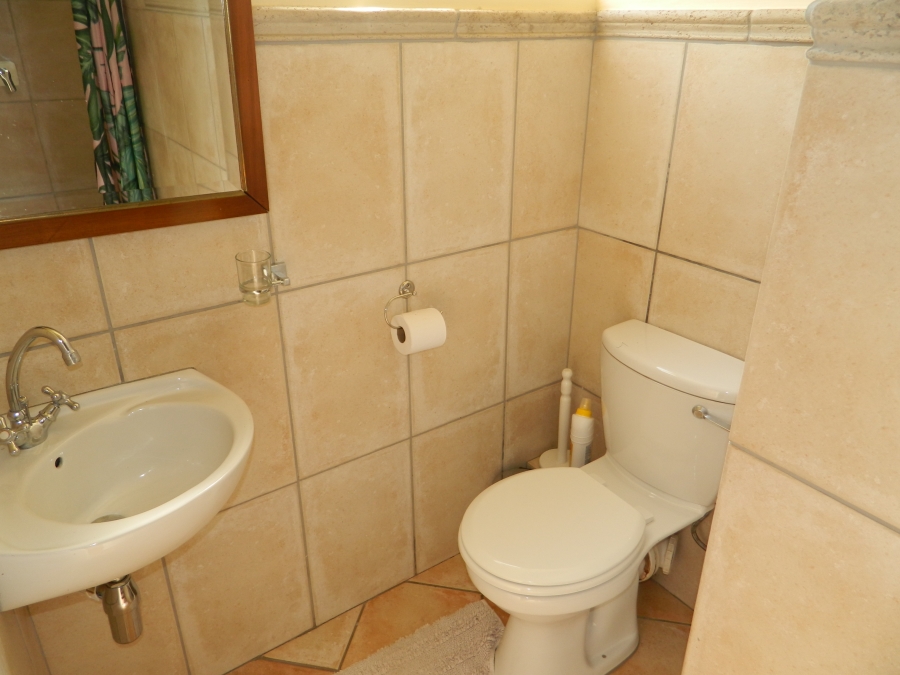 To Let 1 Bedroom Property for Rent in Silver Lakes Golf Estate Gauteng