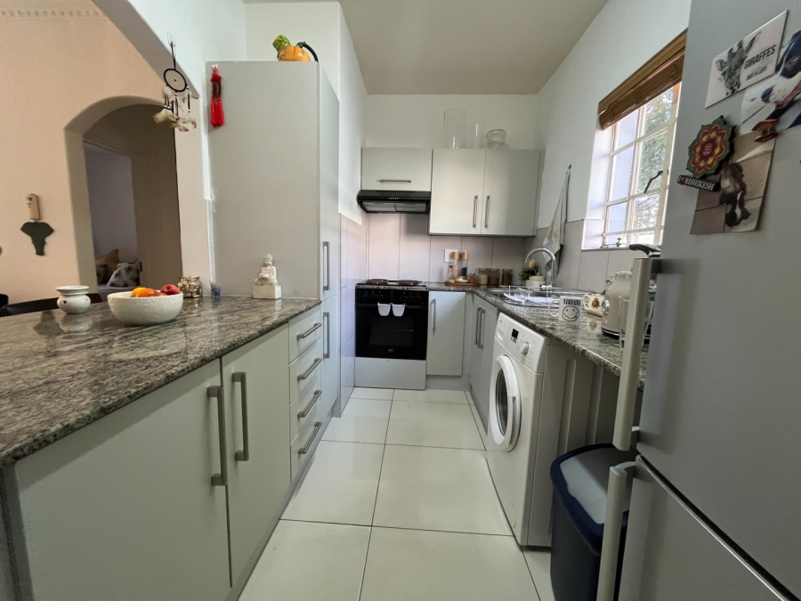 1 Bedroom Property for Sale in Illovo Gauteng