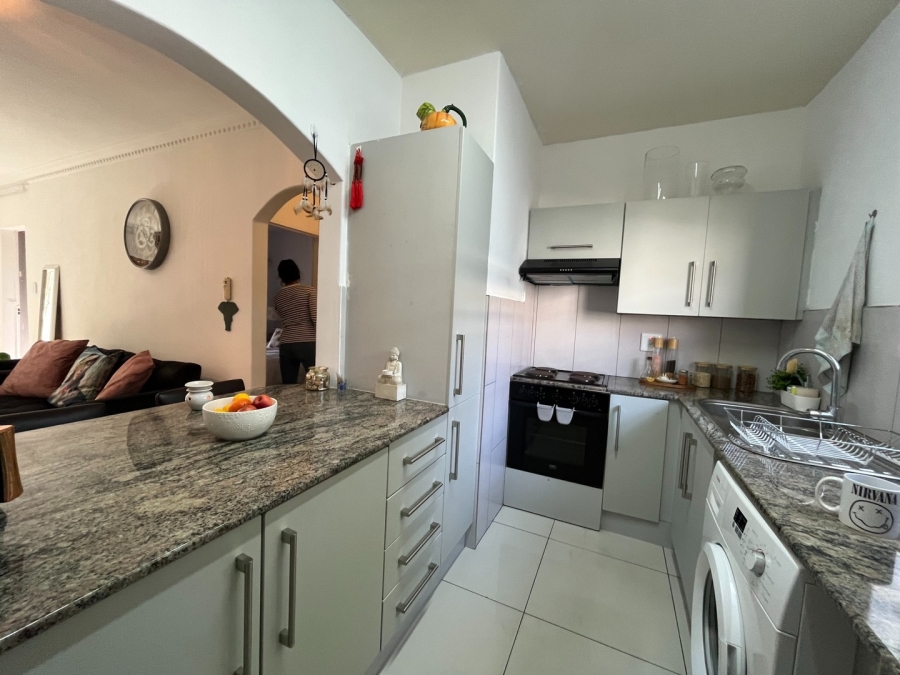 1 Bedroom Property for Sale in Illovo Gauteng