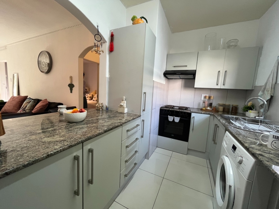 1 Bedroom Property for Sale in Illovo Gauteng