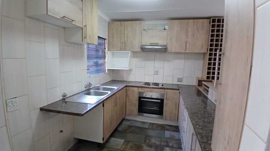 3 Bedroom Property for Sale in Wierda Park Gauteng