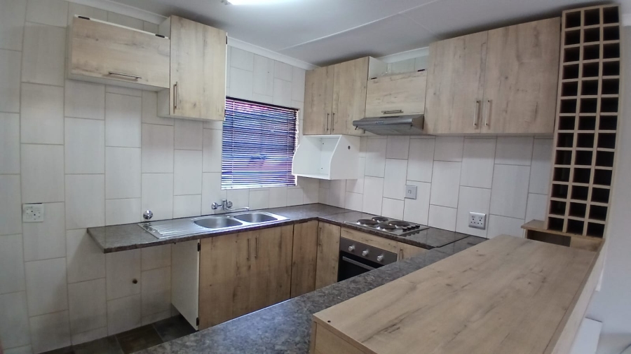 3 Bedroom Property for Sale in Wierda Park Gauteng