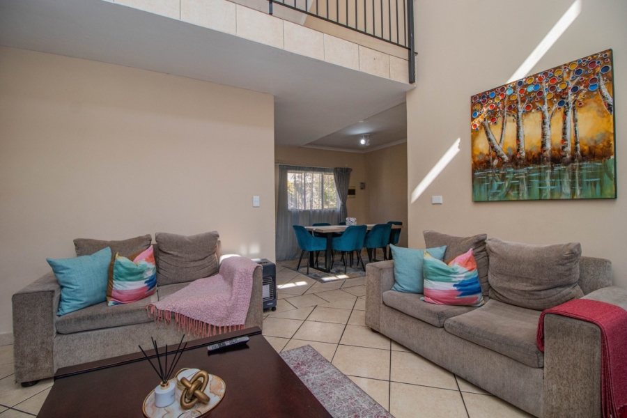 2 Bedroom Property for Sale in Glen Marais Gauteng