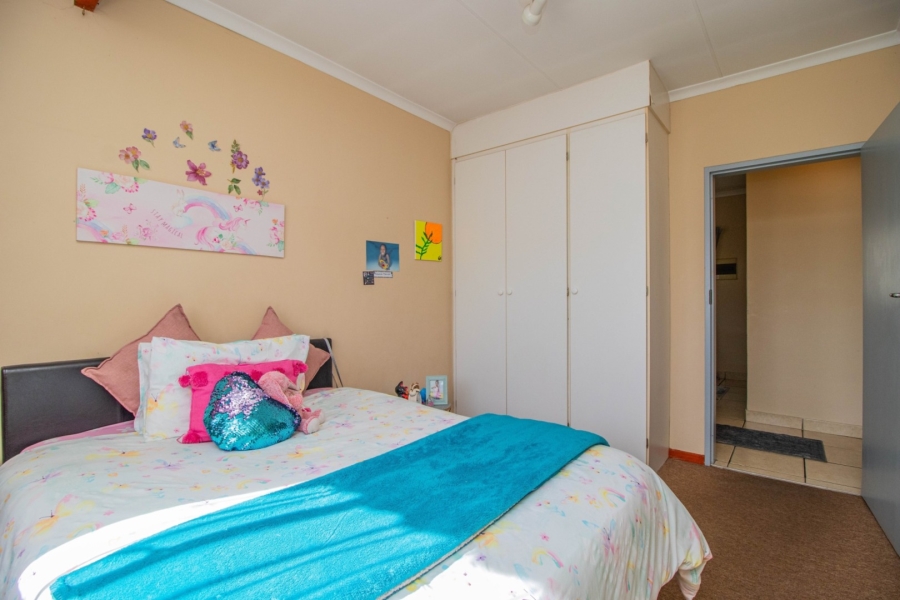 2 Bedroom Property for Sale in Glen Marais Gauteng