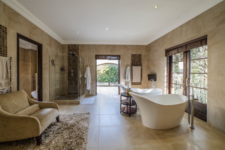 5 Bedroom Property for Sale in Dainfern Valley Gauteng