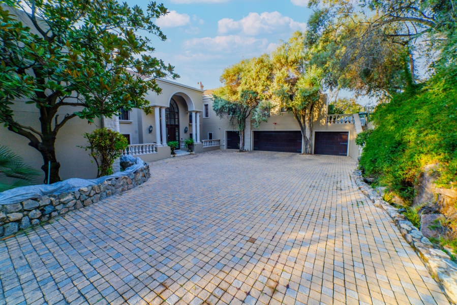 5 Bedroom Property for Sale in Dainfern Valley Gauteng