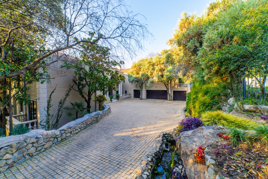 5 Bedroom Property for Sale in Dainfern Valley Gauteng