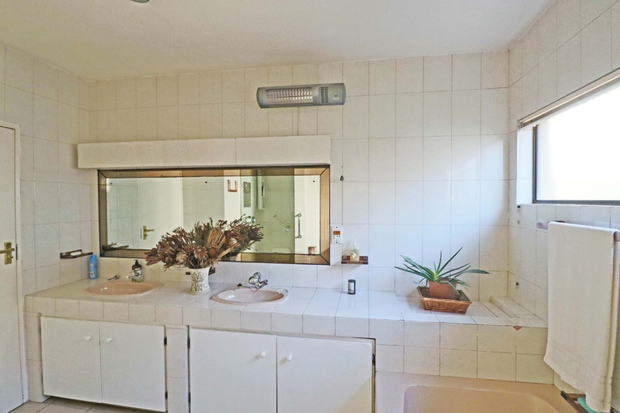3 Bedroom Property for Sale in Bryanston Gauteng