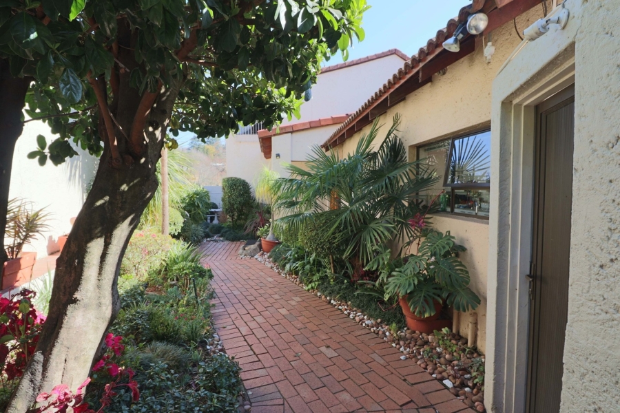 3 Bedroom Property for Sale in Bryanston Gauteng