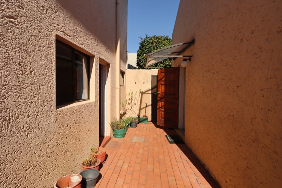 3 Bedroom Property for Sale in Bryanston Gauteng