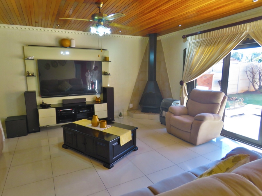 4 Bedroom Property for Sale in Winchester Hills Gauteng