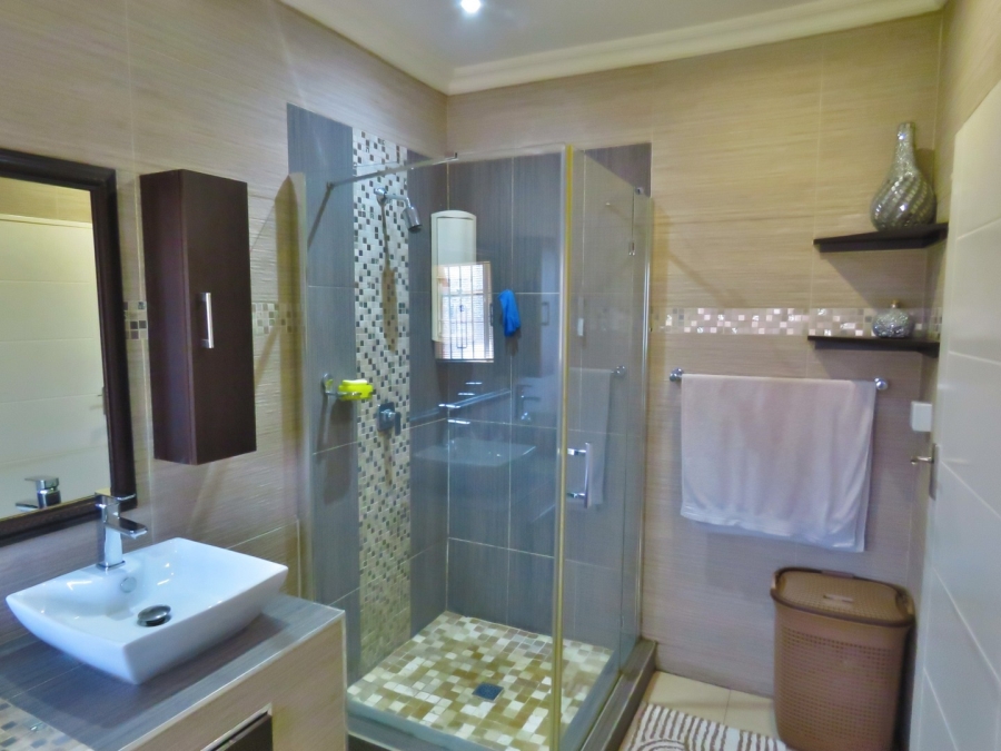 4 Bedroom Property for Sale in Winchester Hills Gauteng