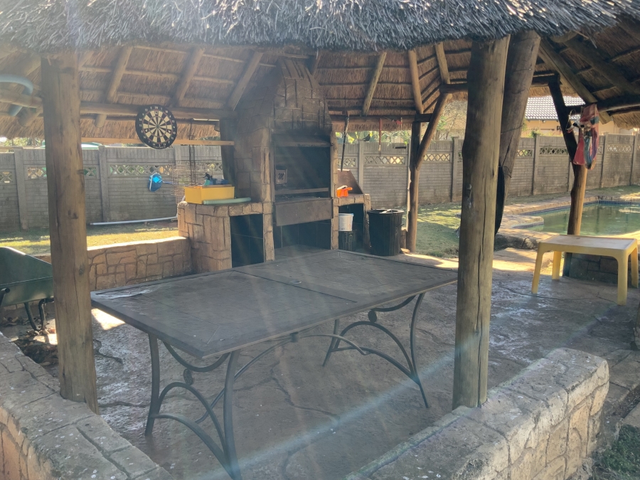 3 Bedroom Property for Sale in Glen Marais Gauteng