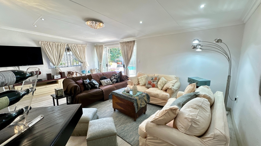 5 Bedroom Property for Sale in Ormonde Gauteng