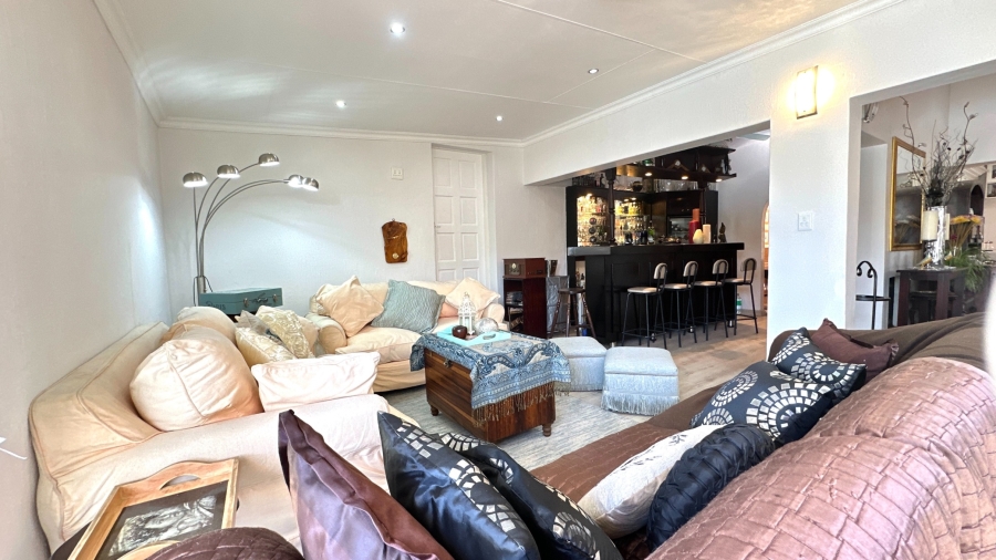 5 Bedroom Property for Sale in Ormonde Gauteng
