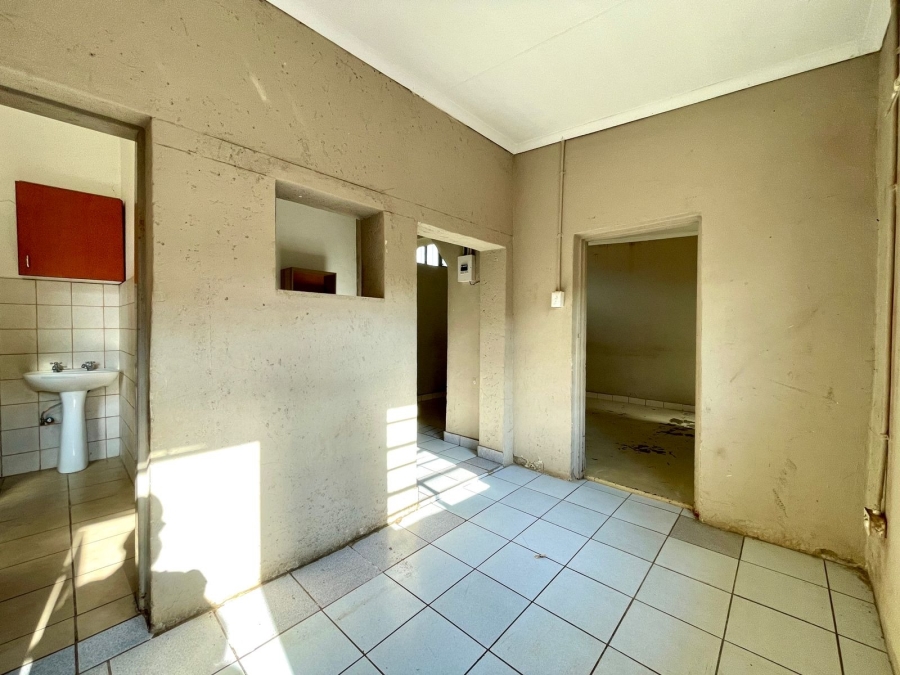 4 Bedroom Property for Sale in Townsview Gauteng