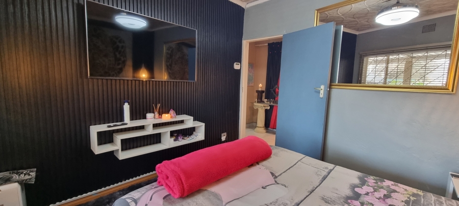 4 Bedroom Property for Sale in Lambton Gardens Gauteng