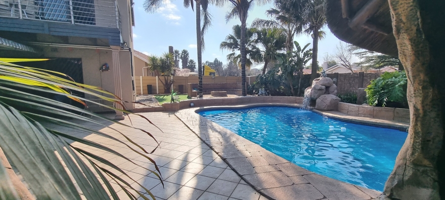 4 Bedroom Property for Sale in Lambton Gardens Gauteng