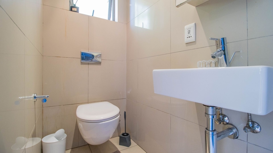 2 Bedroom Property for Sale in Parkmore Gauteng