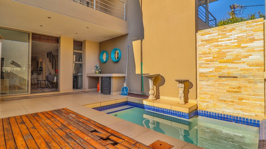 2 Bedroom Property for Sale in Parkmore Gauteng
