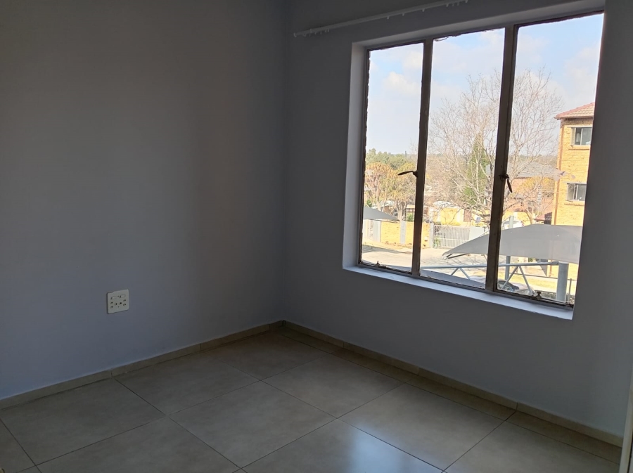 To Let 2 Bedroom Property for Rent in Birchleigh Gauteng