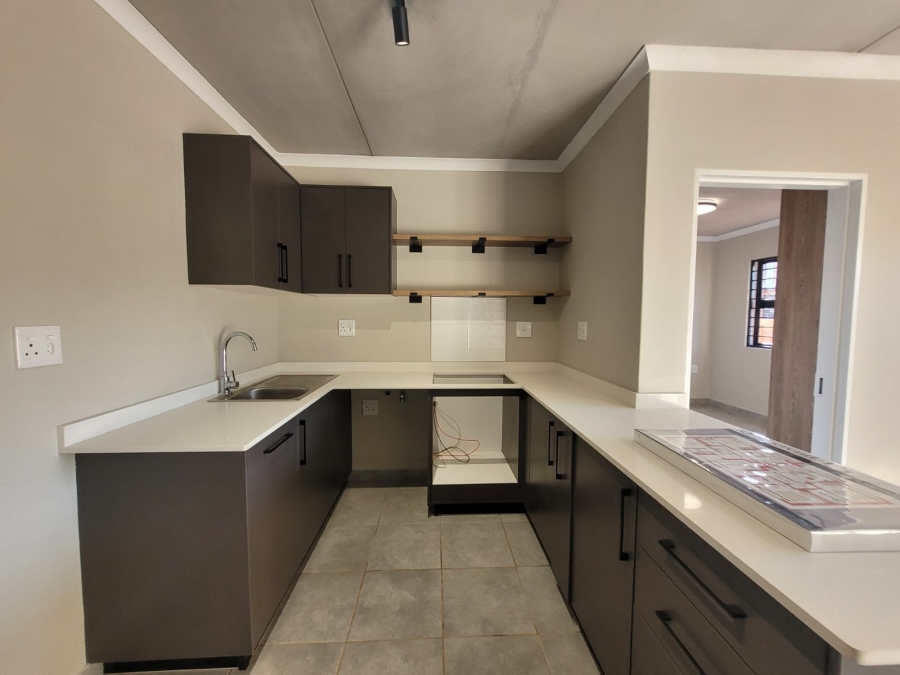 2 Bedroom Property for Sale in Sinoville Gauteng