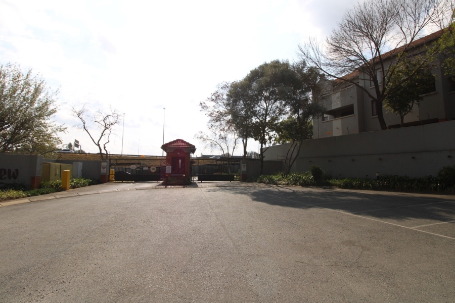 1 Bedroom Property for Sale in Morningside Gauteng