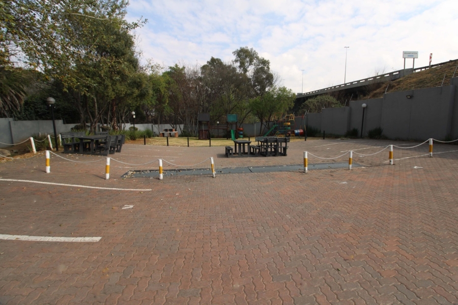 1 Bedroom Property for Sale in Morningside Gauteng