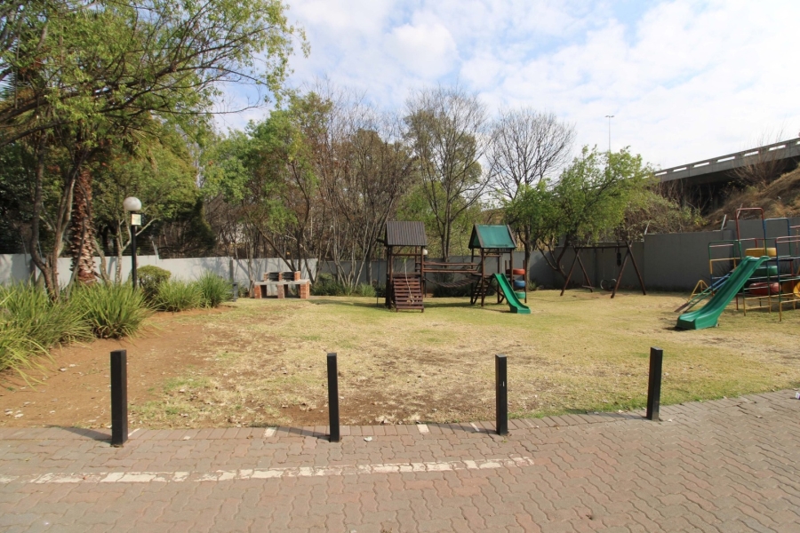 1 Bedroom Property for Sale in Morningside Gauteng