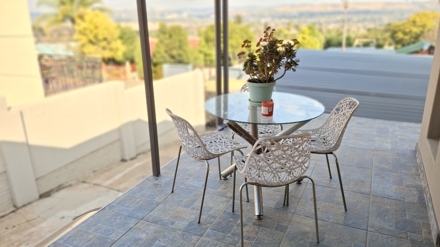 4 Bedroom Property for Sale in Mountain View Gauteng