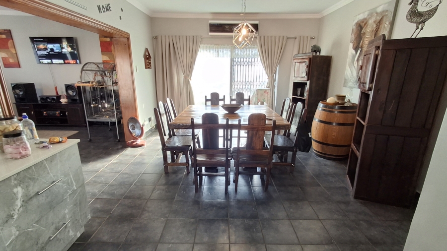 4 Bedroom Property for Sale in Mountain View Gauteng