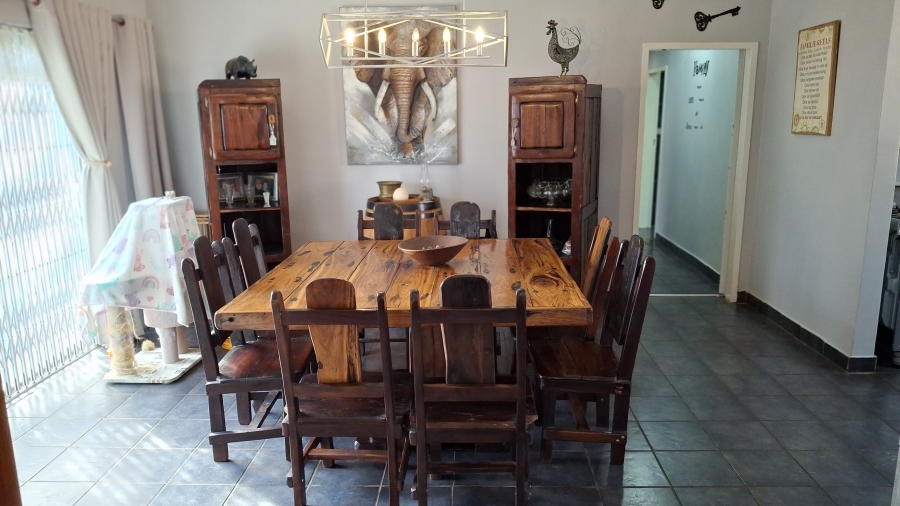 4 Bedroom Property for Sale in Mountain View Gauteng