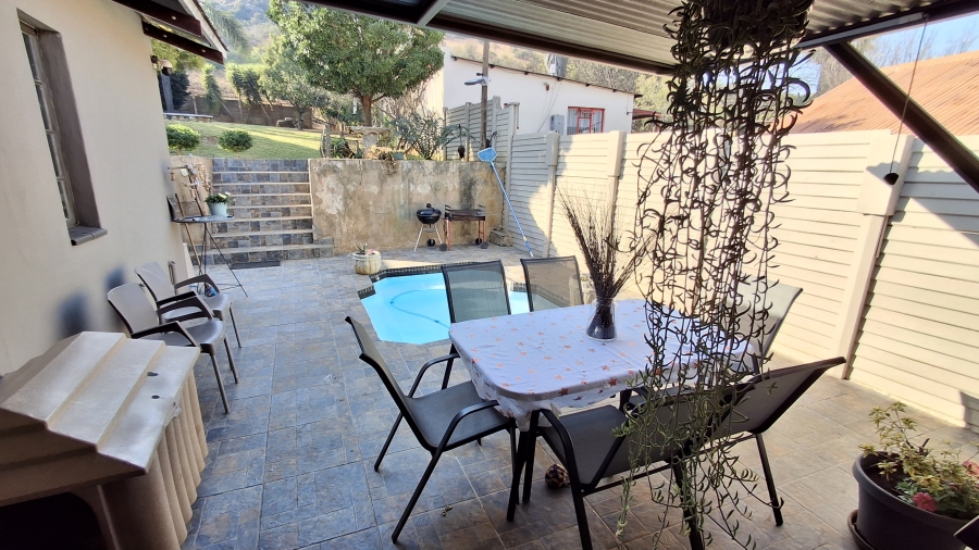 4 Bedroom Property for Sale in Mountain View Gauteng