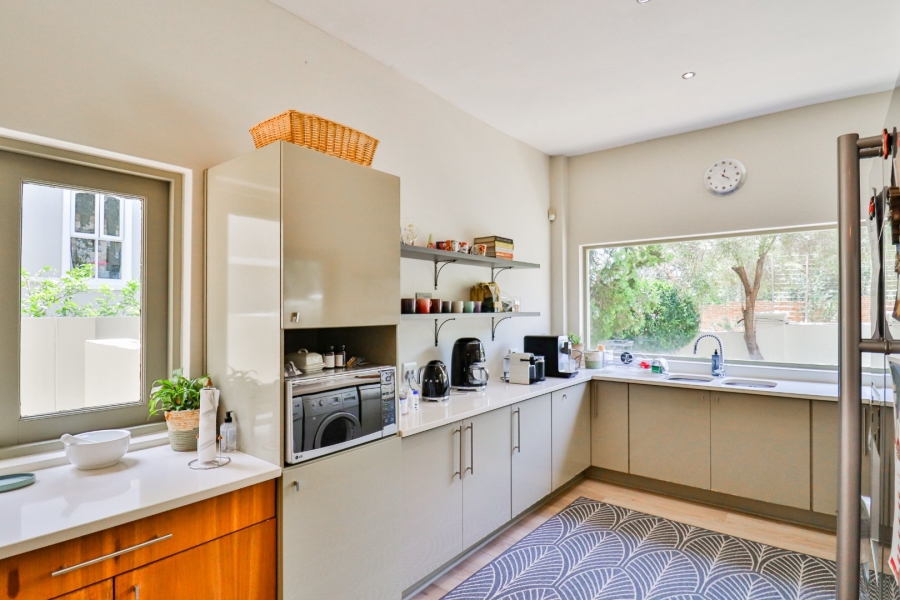 3 Bedroom Property for Sale in Broadacres Gauteng