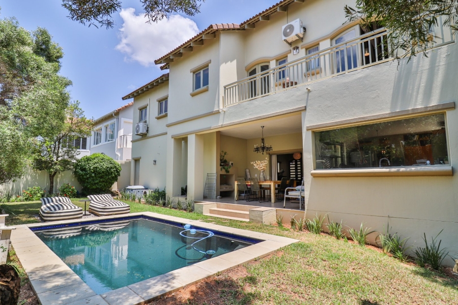 3 Bedroom Property for Sale in Broadacres Gauteng