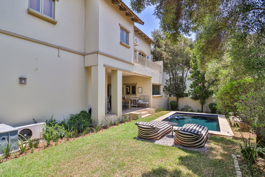 3 Bedroom Property for Sale in Broadacres Gauteng