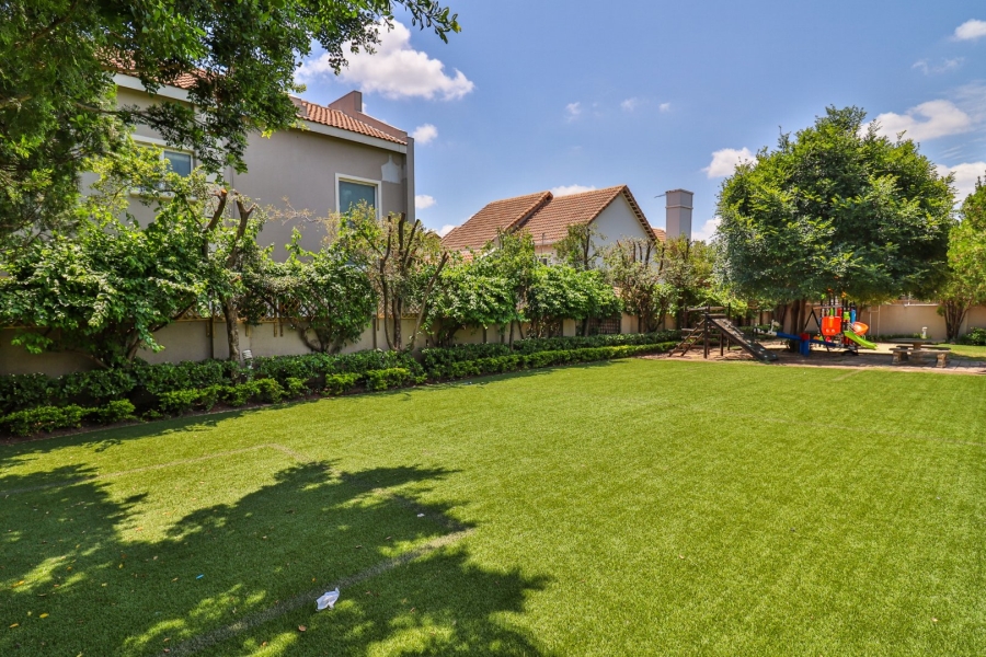 3 Bedroom Property for Sale in Broadacres Gauteng