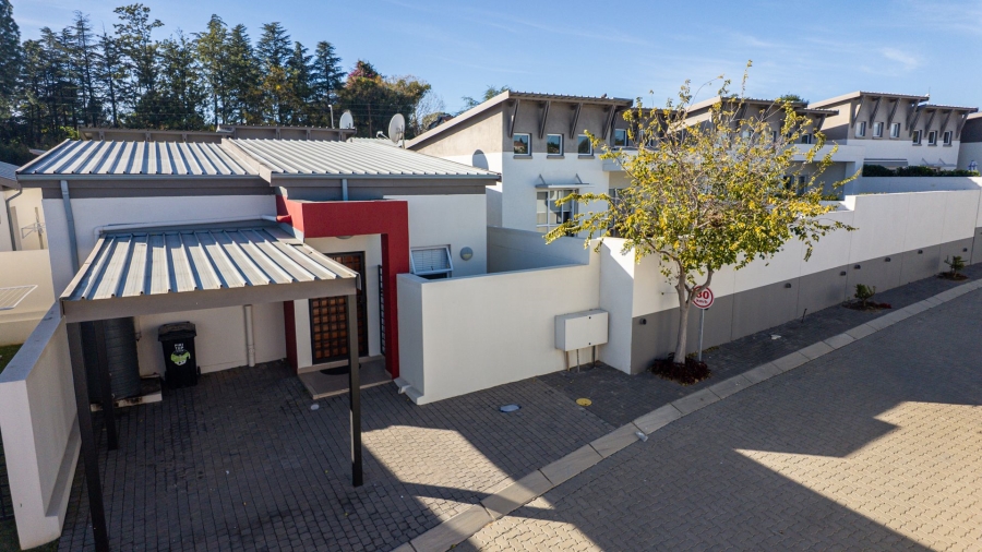 1 Bedroom Property for Sale in Broadacres Gauteng