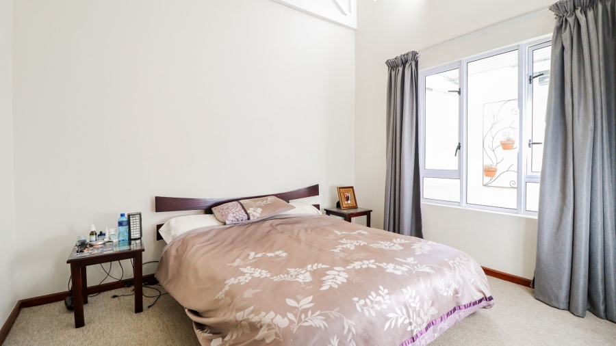 1 Bedroom Property for Sale in Broadacres Gauteng