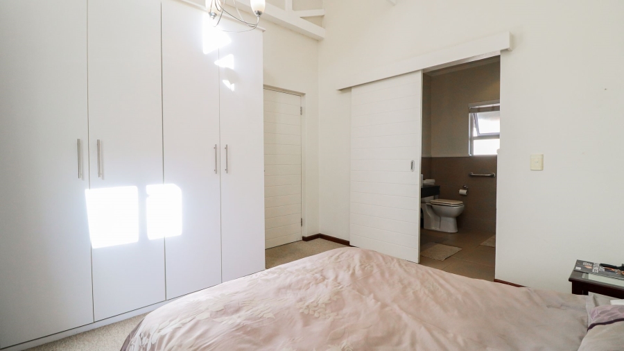 1 Bedroom Property for Sale in Broadacres Gauteng