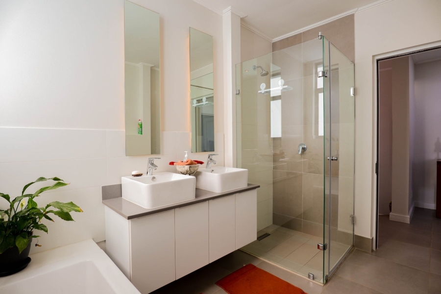 3 Bedroom Property for Sale in Bryanston Gauteng