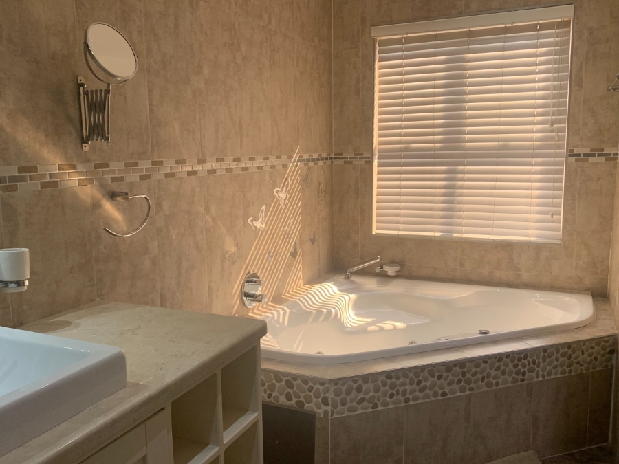 3 Bedroom Property for Sale in Fourways Gauteng