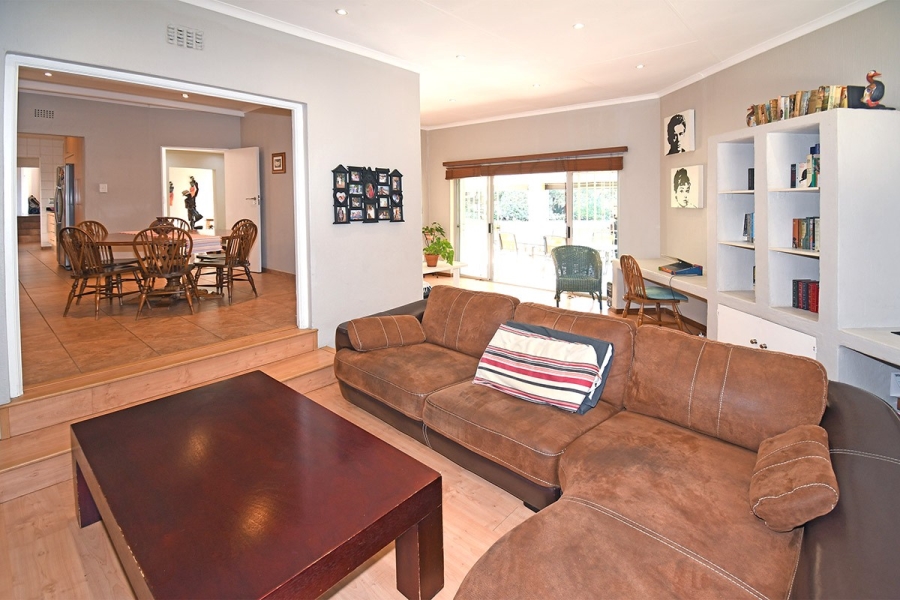 3 Bedroom Property for Sale in Hurlingham Manor Gauteng
