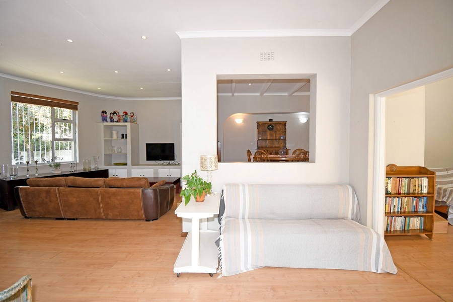 3 Bedroom Property for Sale in Hurlingham Manor Gauteng