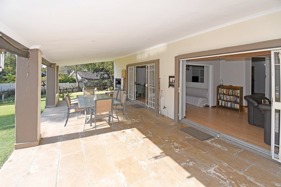 3 Bedroom Property for Sale in Hurlingham Manor Gauteng